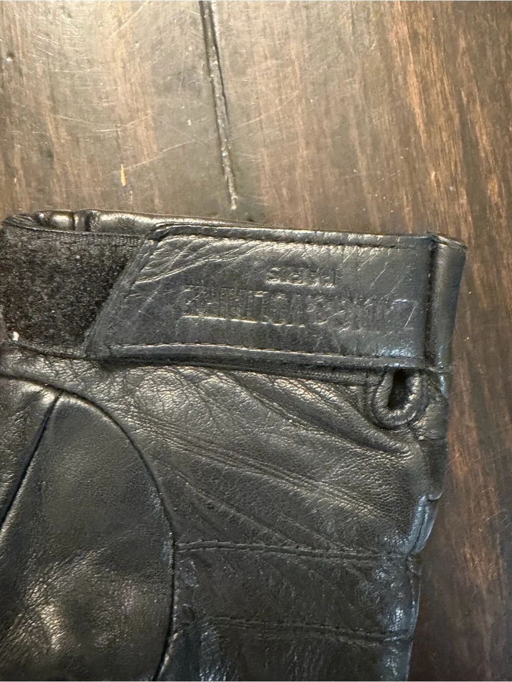 Zadig & Voltaire Black Quilted Leather women’s Gloves